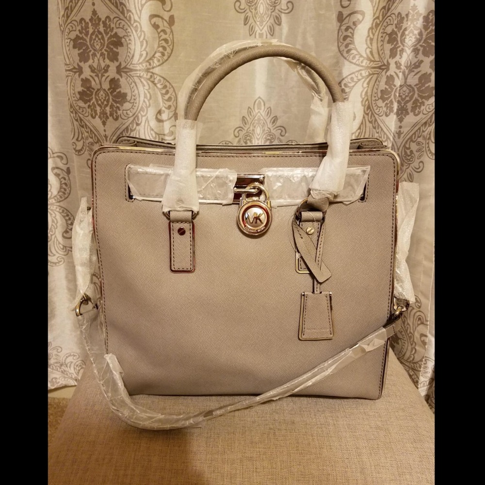 Michael Kors Bag ..BEST OFFER!